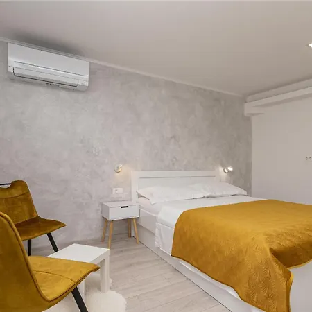 Apartament Nadalina Delux *